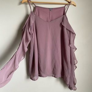 Size M Cutout Sleeve Ruffle Blouse